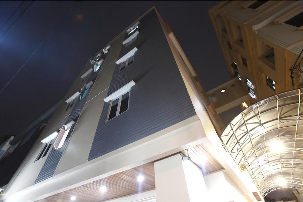 Newton Residence Jakarta Kültér fotó